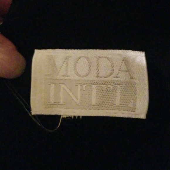 Dress - Picture 4 of 4